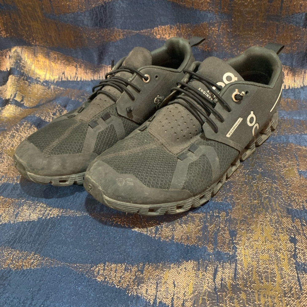 On Running Women’s Waterproof Black and Gray Athletic Shoes